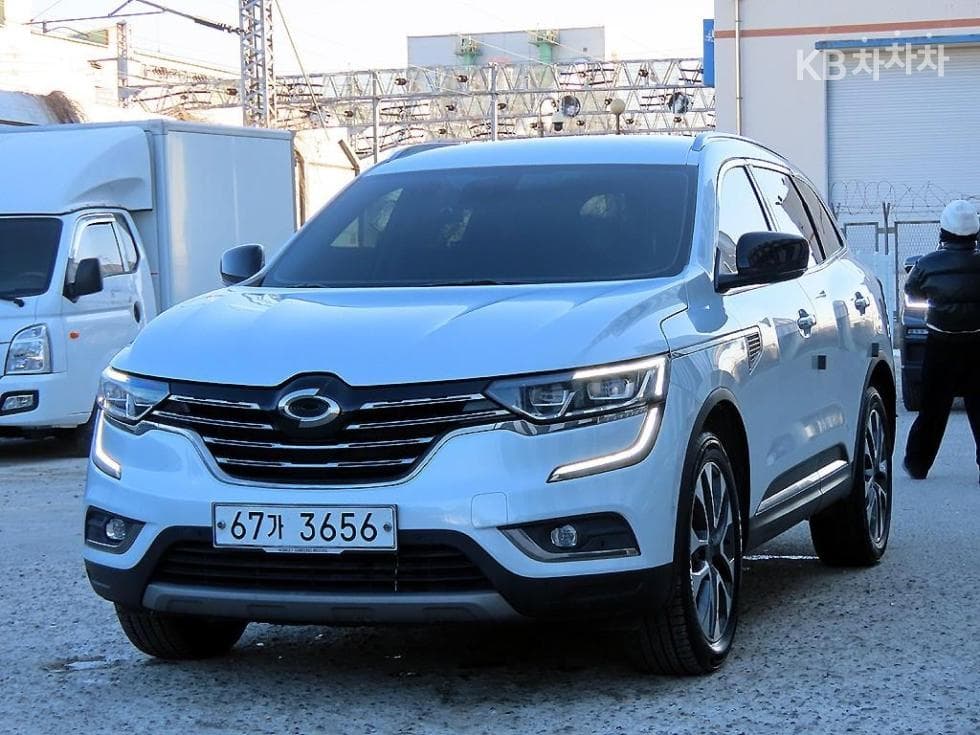 Рено Корея QM6 Бензин 2.0 2WD RE Signature - Image 1
