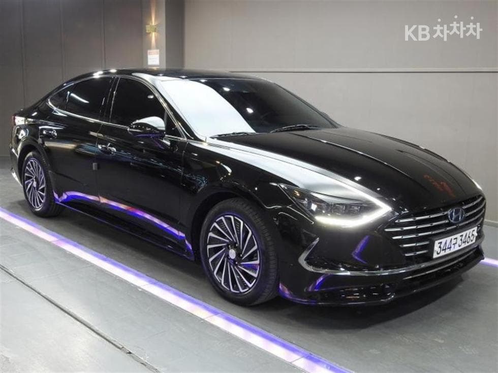 Хюндай Соната Хибрид (DN8) 2.0 Хибрид Inspiration - Image 1