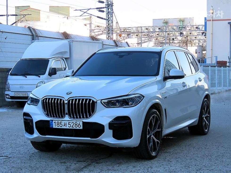 BMW X5 (G05) xDrive 45e M Sport - Image 1