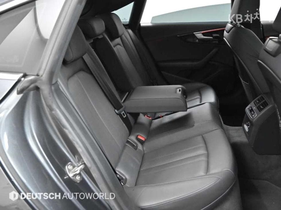 Audi A5(8W6)40 Turbo Diesel Injection quattro Sportback Premium - 12