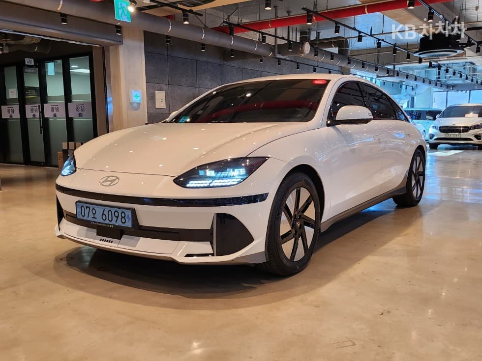 Хюндай IONIQ 6(CE) Long Range Престиж - Image 1