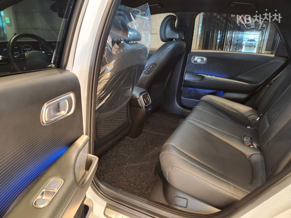 Хюндай IONIQ 6(CE)Long Range Престиж - 14