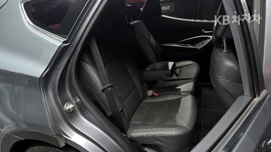 Хюндай Санта Фе The PrimeДизел Хонда R-двигател 2.0 дизел 2WD 5-местен Premium - 12