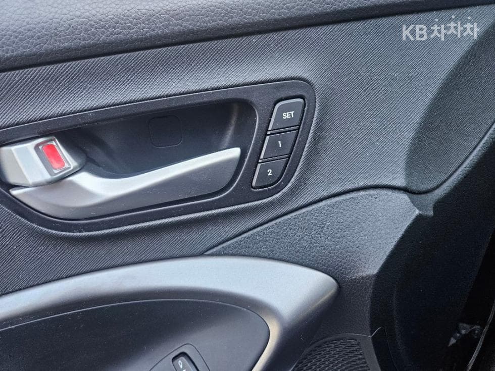 Хюндай Санта Фе The PrimeДизел Хонда R-двигател 2.0 дизел 2WD 7-местен (Лимузин) Exclusive 기본 - 18