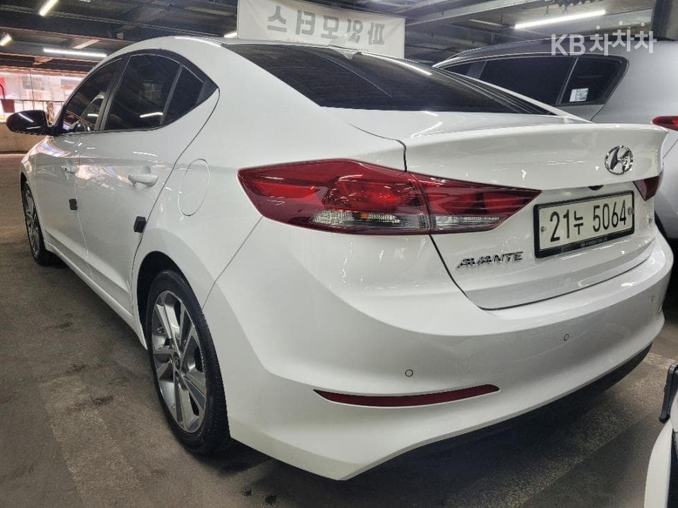 Хюндай Avante (Elantra)AD1.6 GDi Value Plus - 3