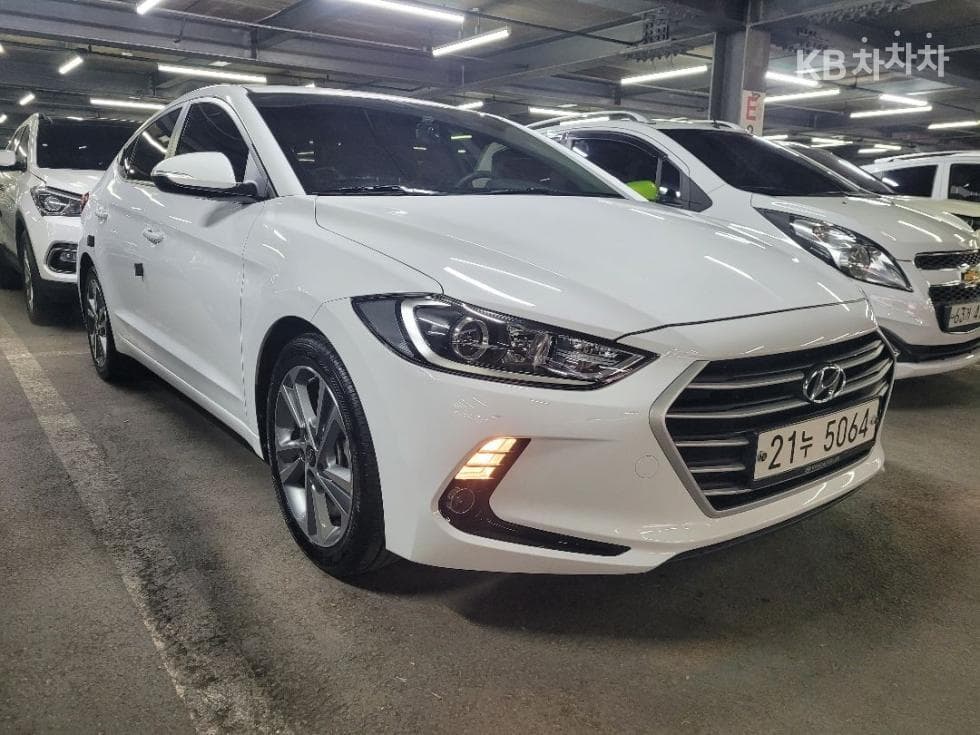 Хюндай Avante (Elantra)AD1.6 GDi Value Plus - 7