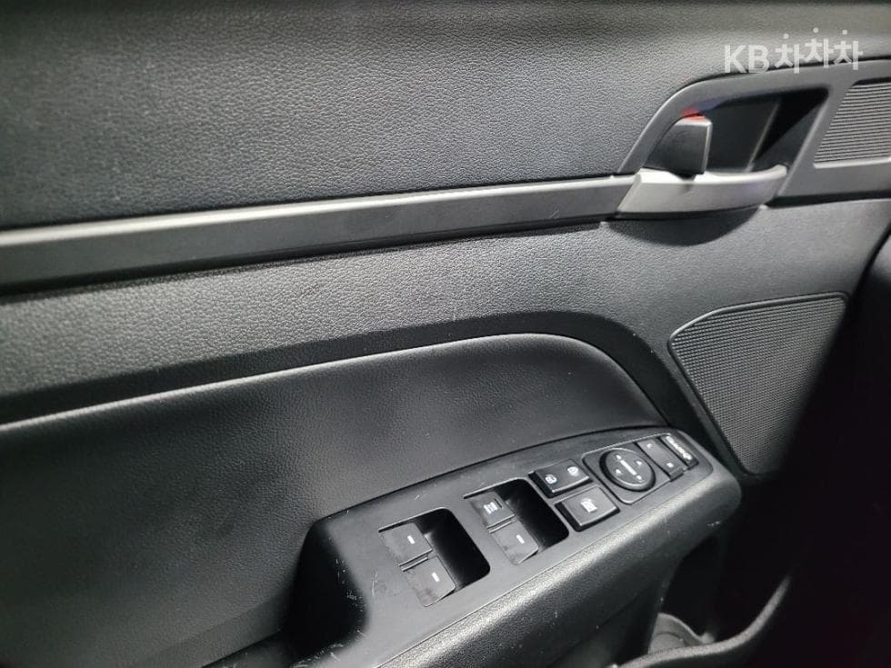 Хюндай Avante (Elantra)AD1.6 GDi Value Plus - 14