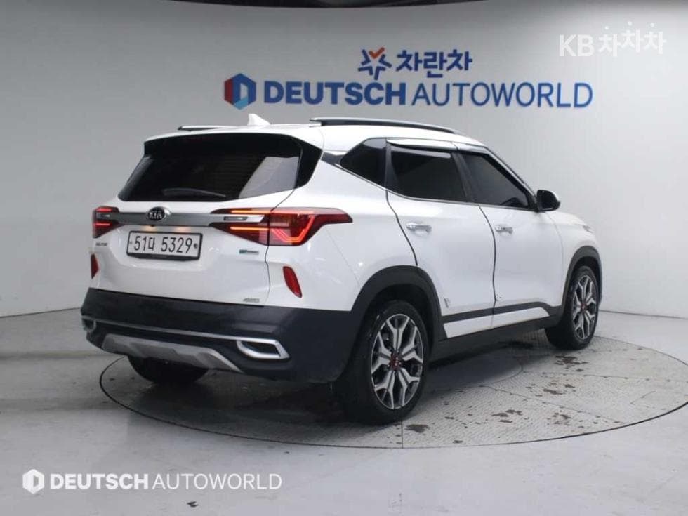 Киа Seltos1.6 Дизел 4x4 Noblesse - 2