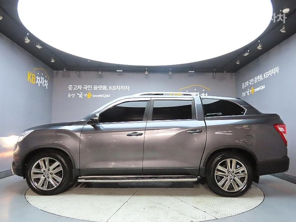 KG Mobility Rexton 스포츠2.2 4WD Noblesse - 5