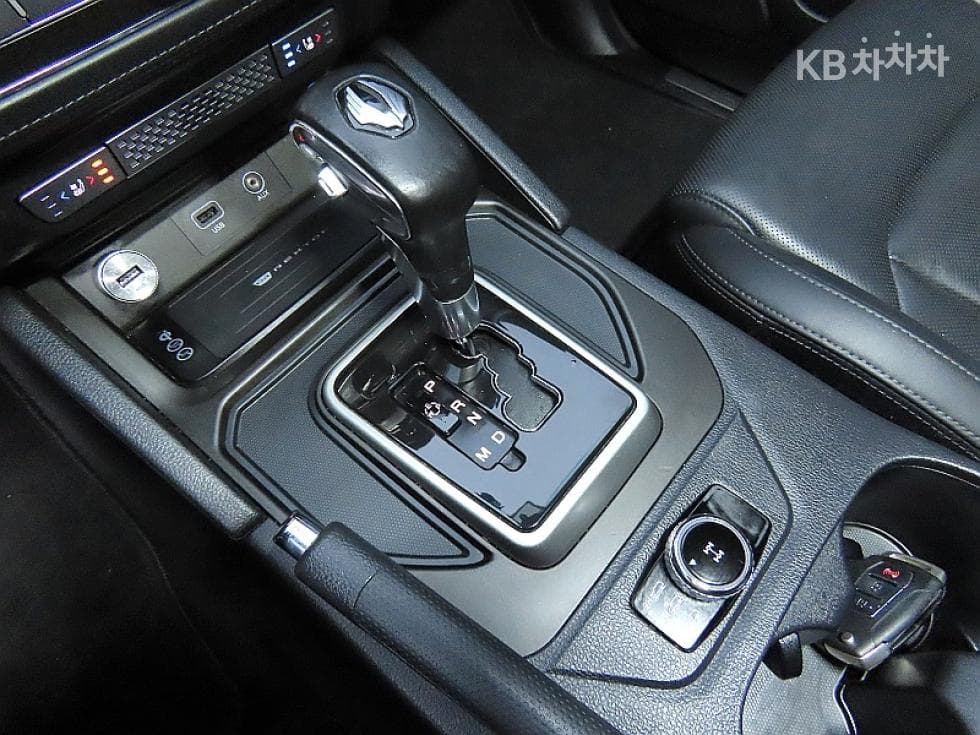 KG Mobility Rexton 스포츠2.2 4WD Noblesse - 9