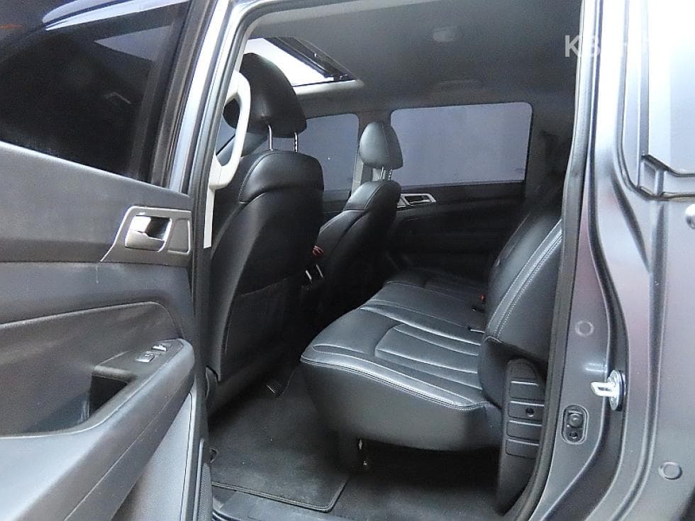 KG Mobility Rexton 스포츠2.2 4WD Noblesse - 11
