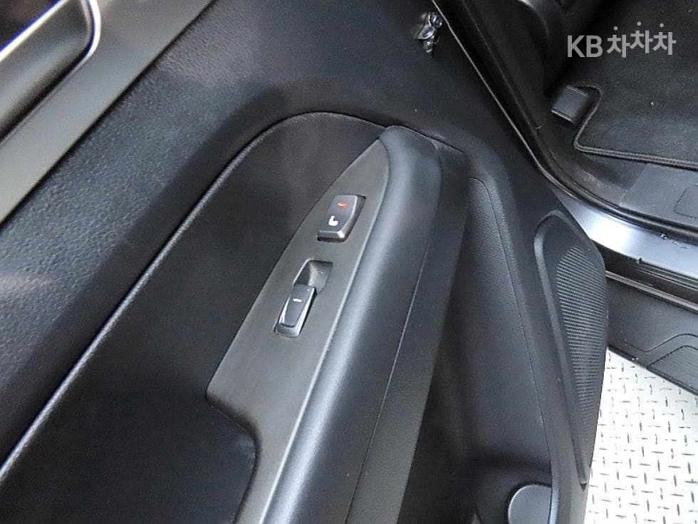 KG Mobility Rexton 스포츠2.2 4WD Noblesse - 17
