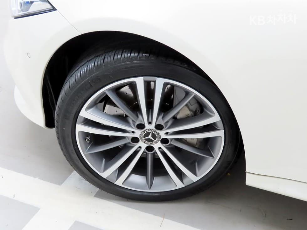 Mercedes-Benz CLS클래스(C257)CLS400d 4MATIC Standard - 19