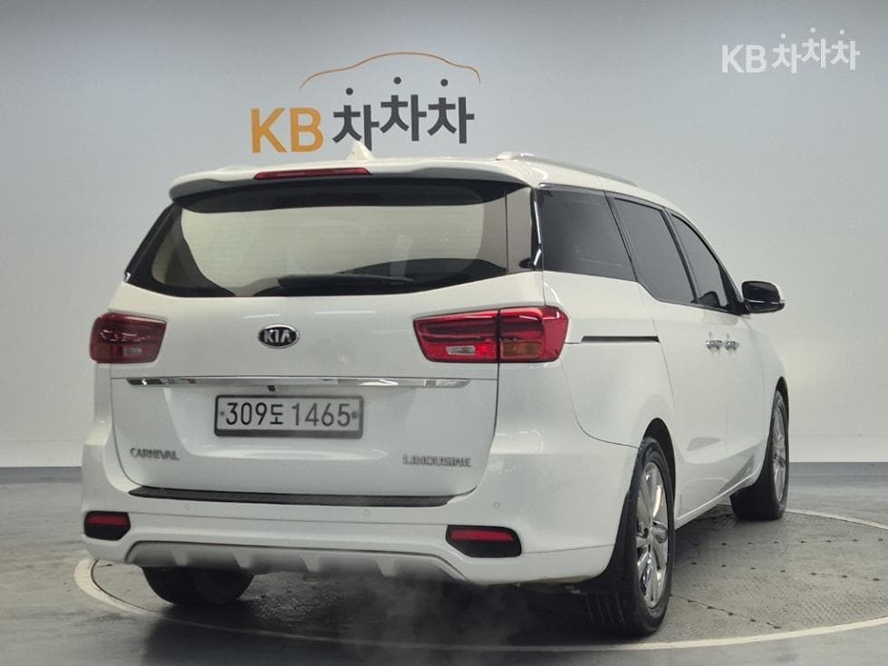 Киа The New (фейслифт) Канивал7-местен (Лимузин) 3.3 Бензин Лимузин President - 3