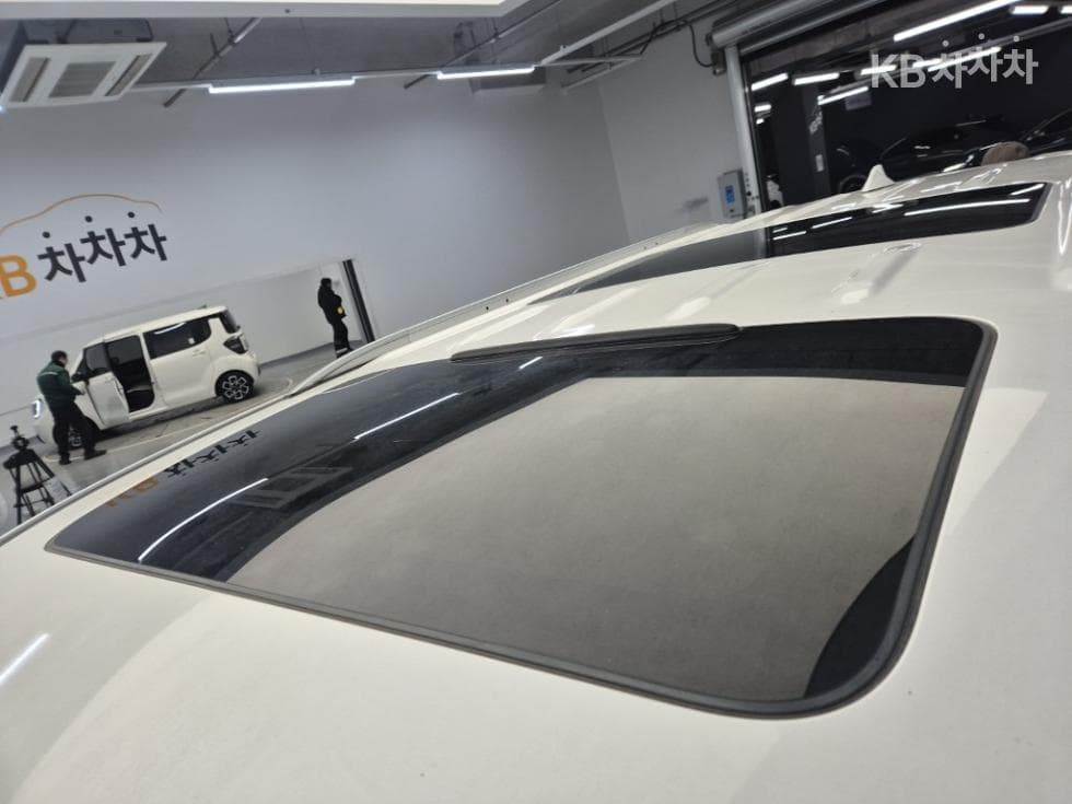 Киа The New (фейслифт) Канивал7-местен (Лимузин) 3.3 Бензин Лимузин President - 13