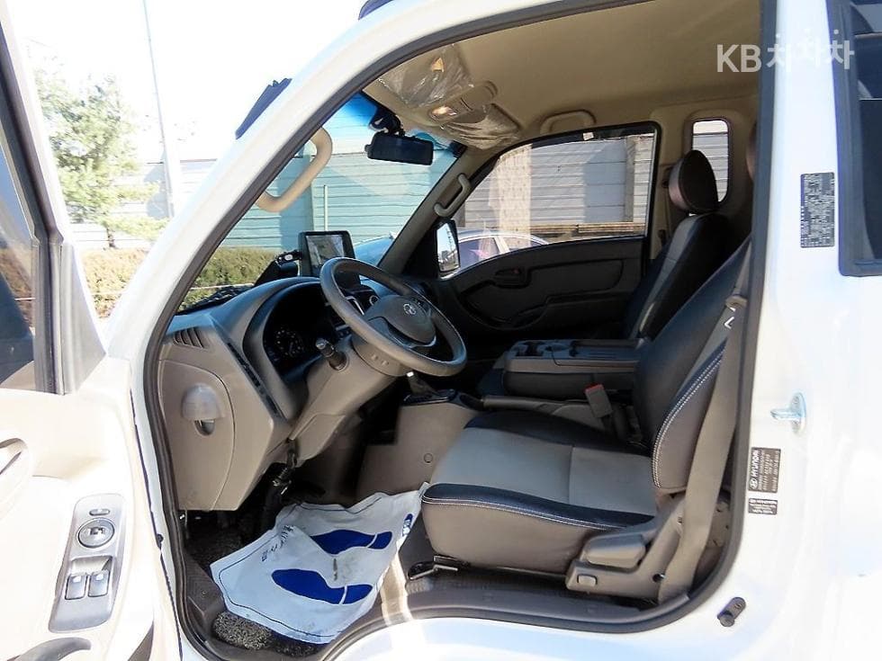 Хюндай Porter 2Удължено междуосие Super Cab Wing Body Ръчна PLUS - 7