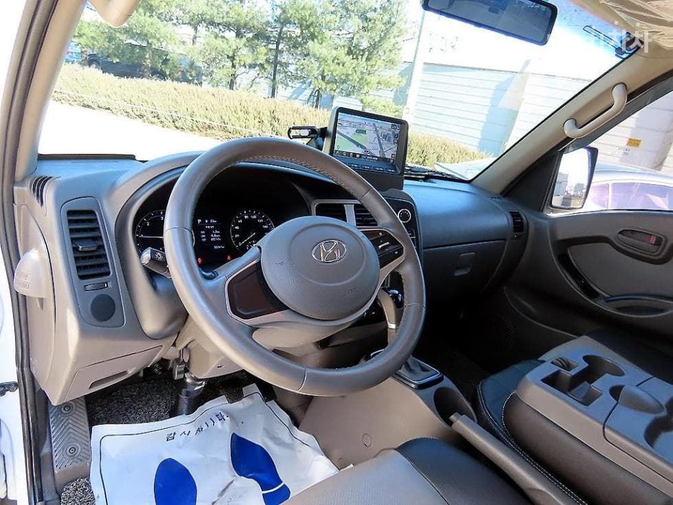 Хюндай Porter 2Удължено междуосие Super Cab Wing Body Ръчна PLUS - 8