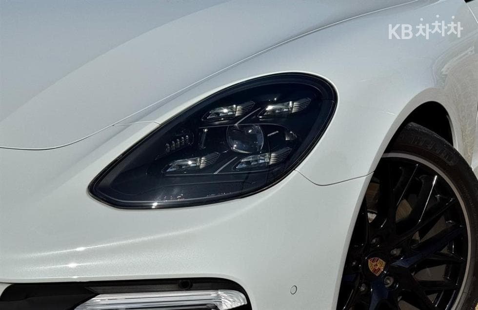 Porsche 파나메라 (971)4.0 GTS Standard - 5