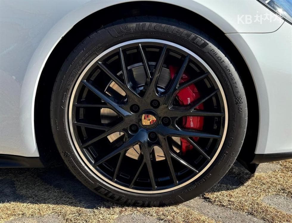 Porsche 파나메라 (971)4.0 GTS Standard - 11