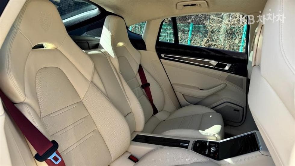 Porsche 파나메라 (971)4.0 GTS Standard - 13