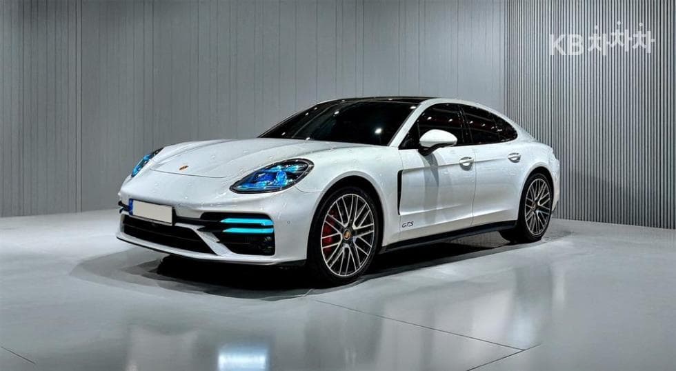 Porsche 파나메라 (971) 4.0 GTS Стандартен - Image 1