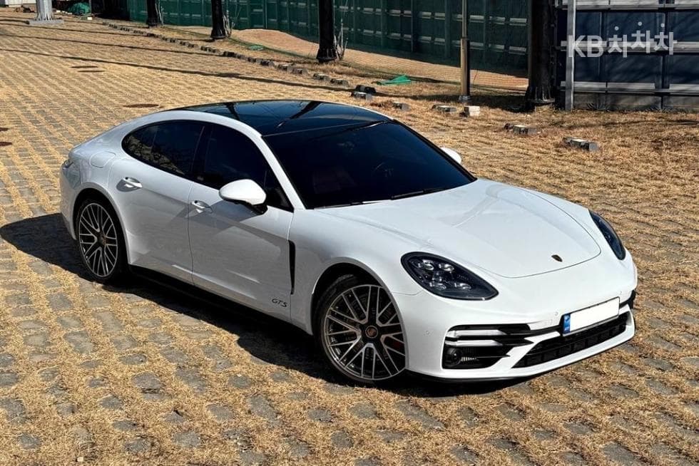 Porsche 파나메라 (971)4.0 GTS Standard - 5