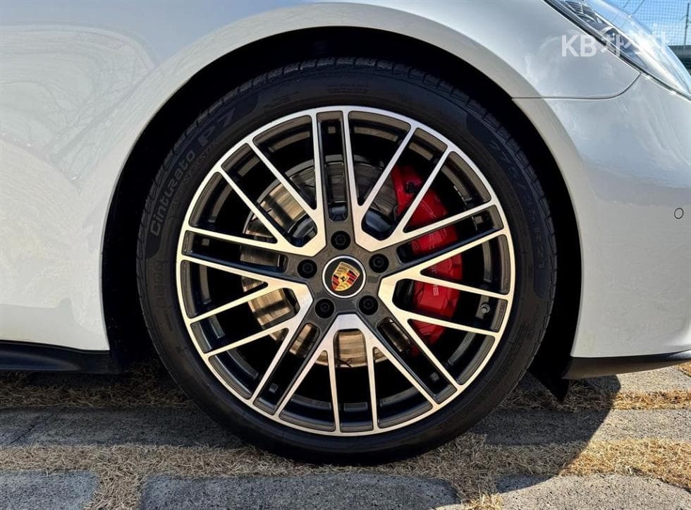 Porsche 파나메라 (971)4.0 GTS Standard - 10