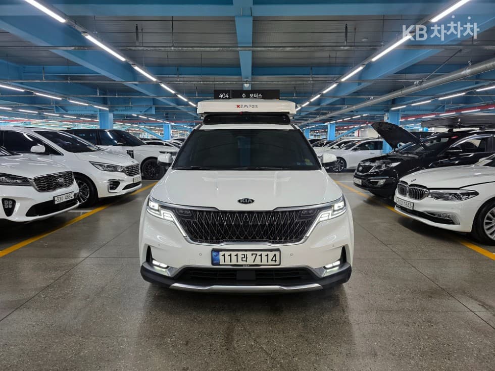 Киа Канивал 4-то поколение D2.2 7-местен (Лимузин) Noblesse - Image 1