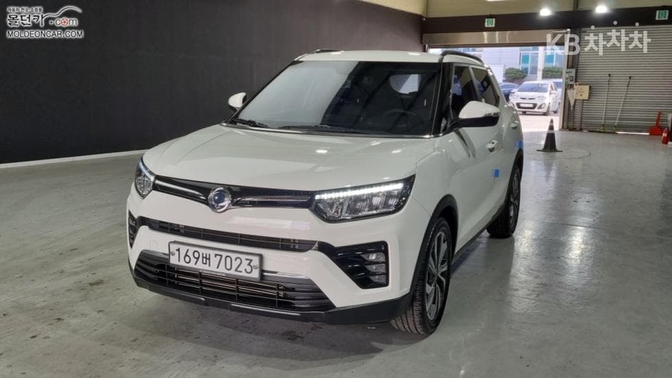 КейДжи Мобилити Very New (фацелит/обновяване) Тиволи Бензин V5 2WD Стандартен - Image 1