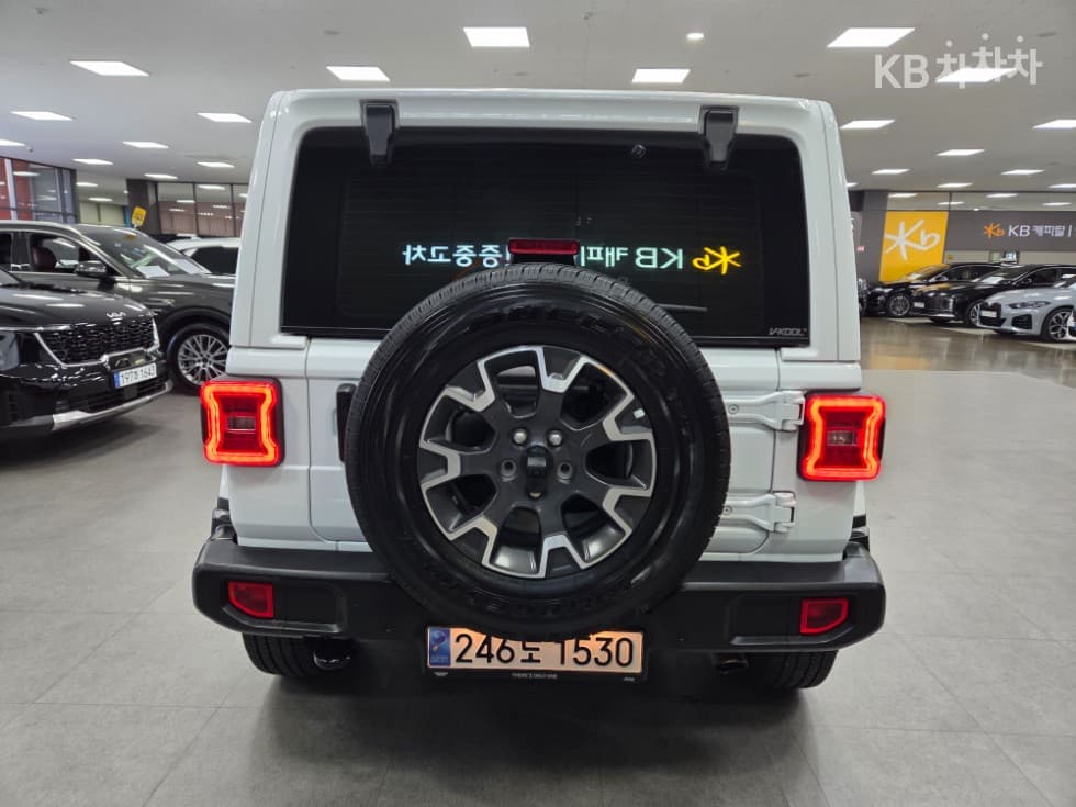 지프 랭글러 (JL)2.0 사하라 파워Top (Cargo) 4도어 Standard - 5