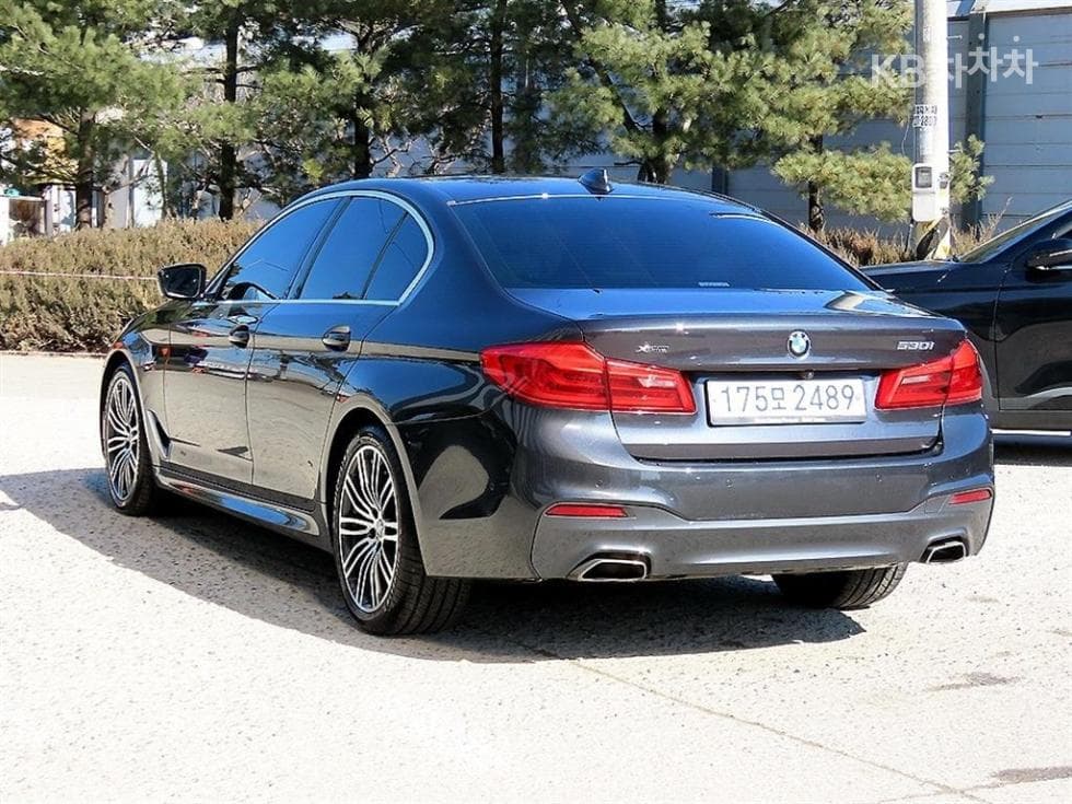 BMW 올New5 Series (G30)530i M Sport Plus - 3