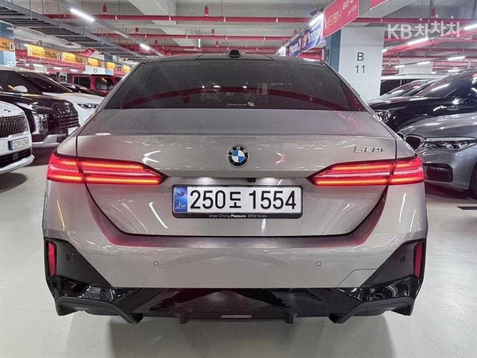BMW New5 Series(G60)520i M Sport - 5