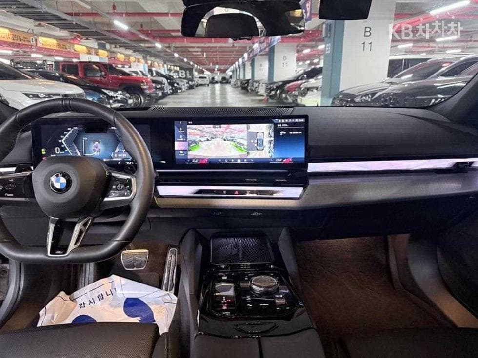 BMW New5 Series(G60)520i M Sport - 19