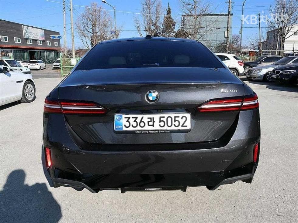 BMW New5 Series(G60)520i M Sport - 5
