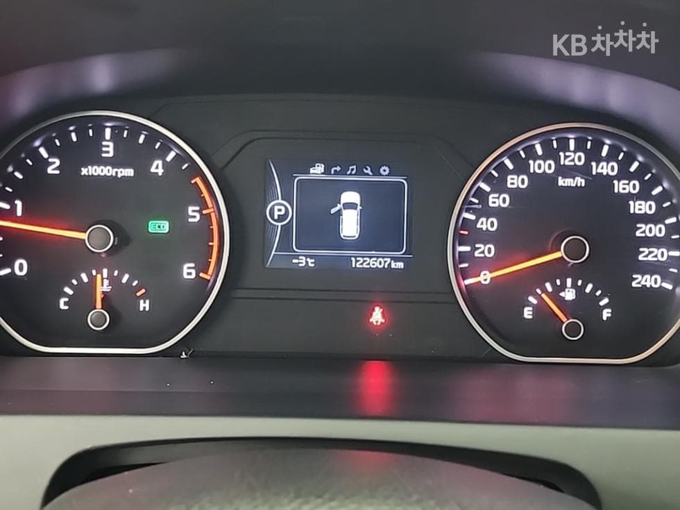 Киа The New (фейслифт) Mohave4x4 VIP 5-местен - 6