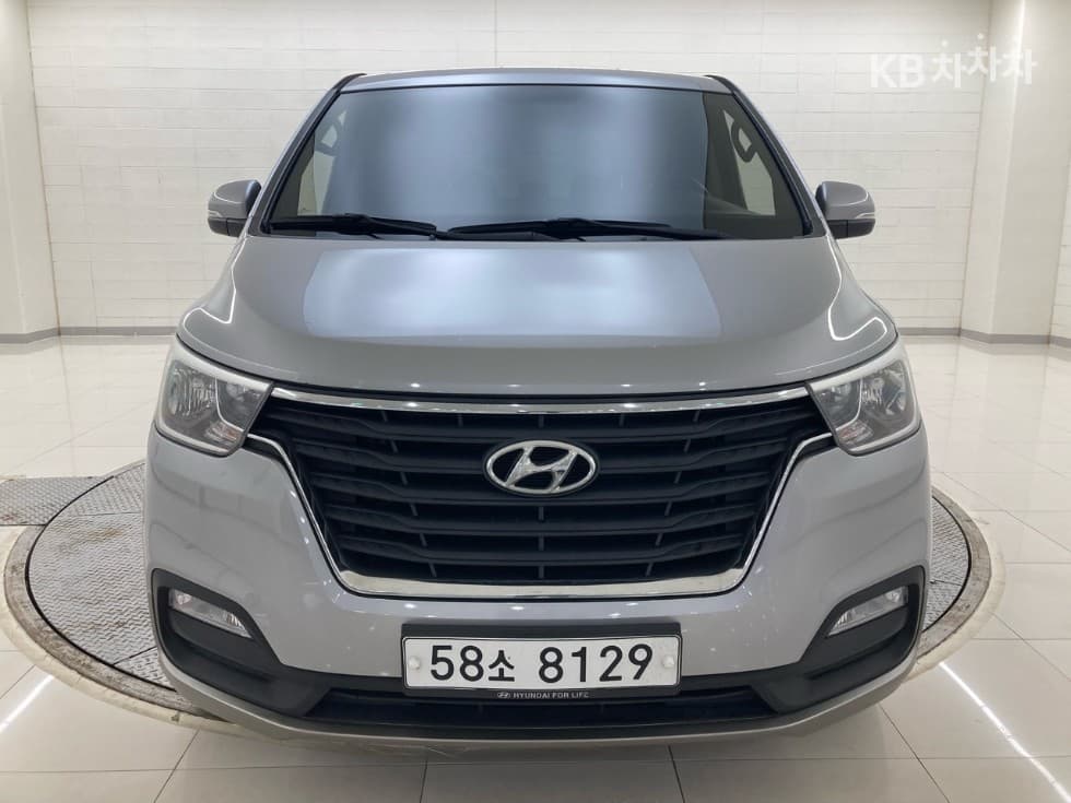 Hyundai The New (facelift) 그랜드 Star렉스어반 9-seater Premium Special (special feature/edition) - 3