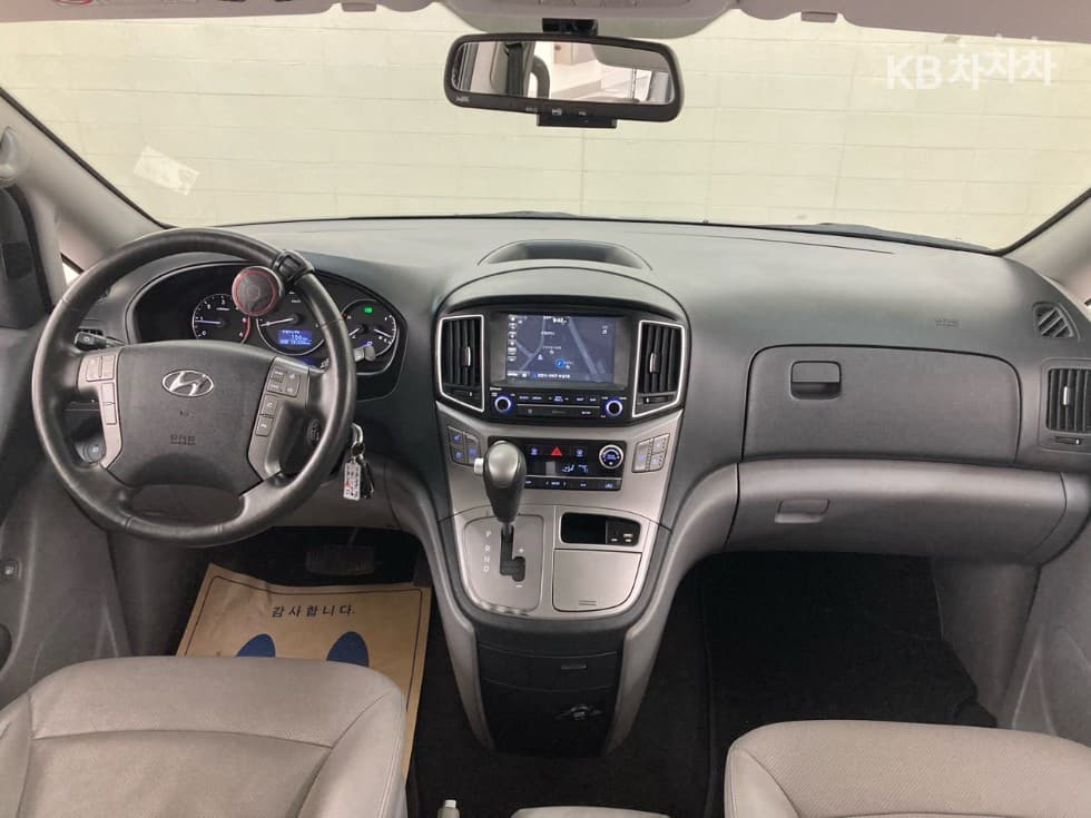 Hyundai The New (facelift) 그랜드 Star렉스어반 9-seater Premium Special (special feature/edition) - 7