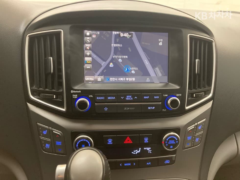 Hyundai The New (facelift) 그랜드 Star렉스어반 9-seater Premium Special (special feature/edition) - 12