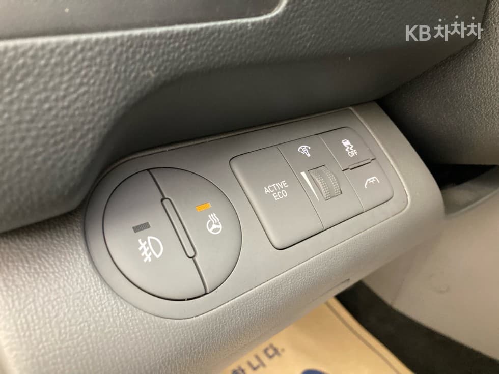 Hyundai The New (facelift) 그랜드 Star렉스어반 9-seater Premium Special (special feature/edition) - 18