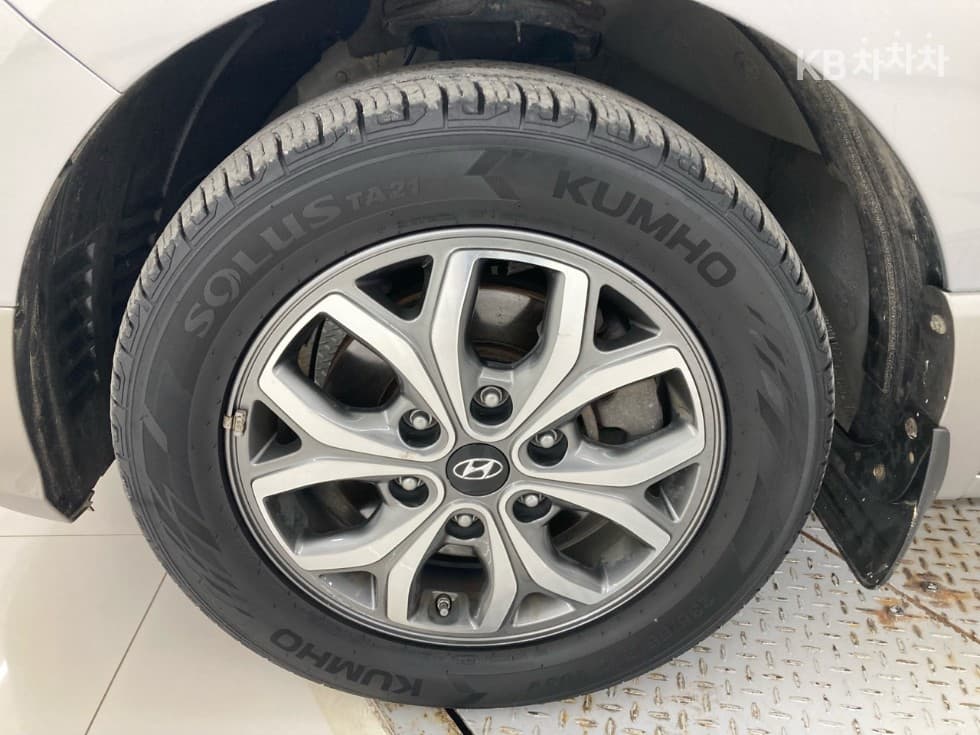 Hyundai The New (facelift) 그랜드 Star렉스어반 9-seater Premium Special (special feature/edition) - 5