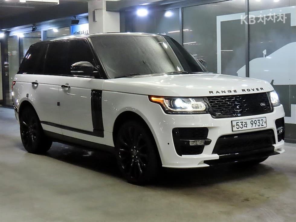 Land Rover New Range Rover 3.0 TDV6 보그 SE 405(13~) - Image 1