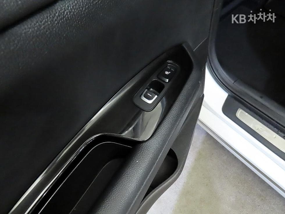 Kia K5 Hybrid Second generation2.0 Noblesse Special (special feature/edition) - 17