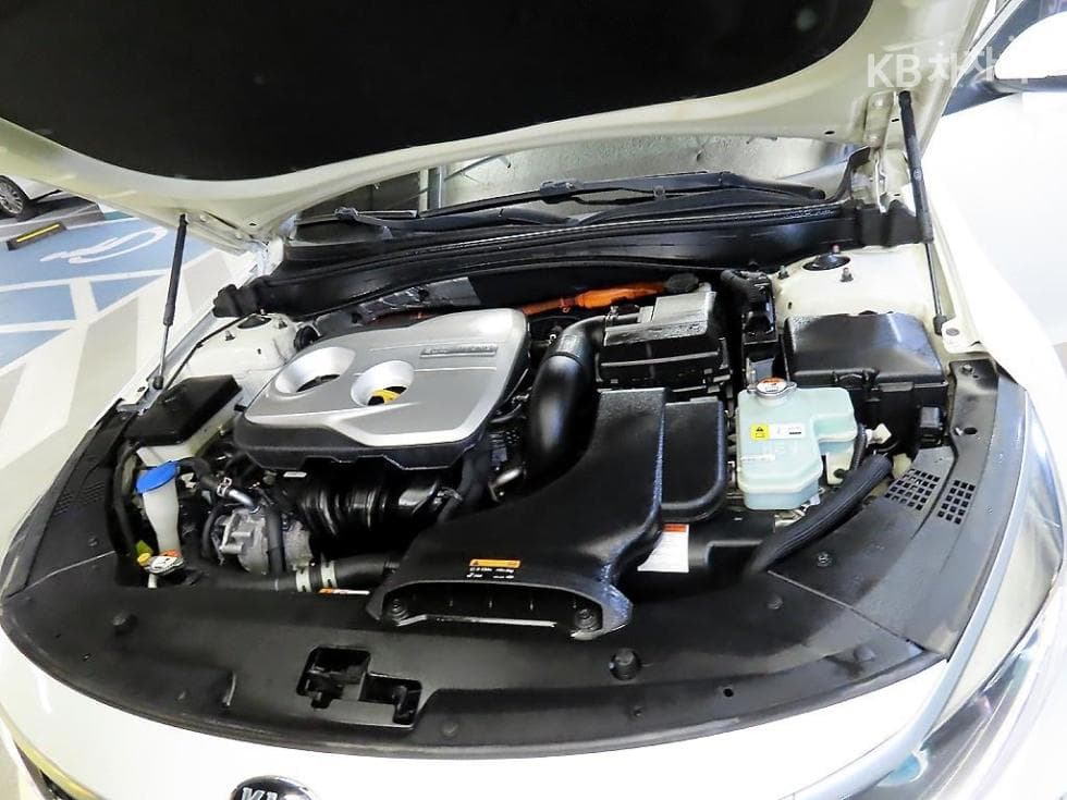 Kia K5 Hybrid Second generation2.0 Noblesse Special (special feature/edition) - 19