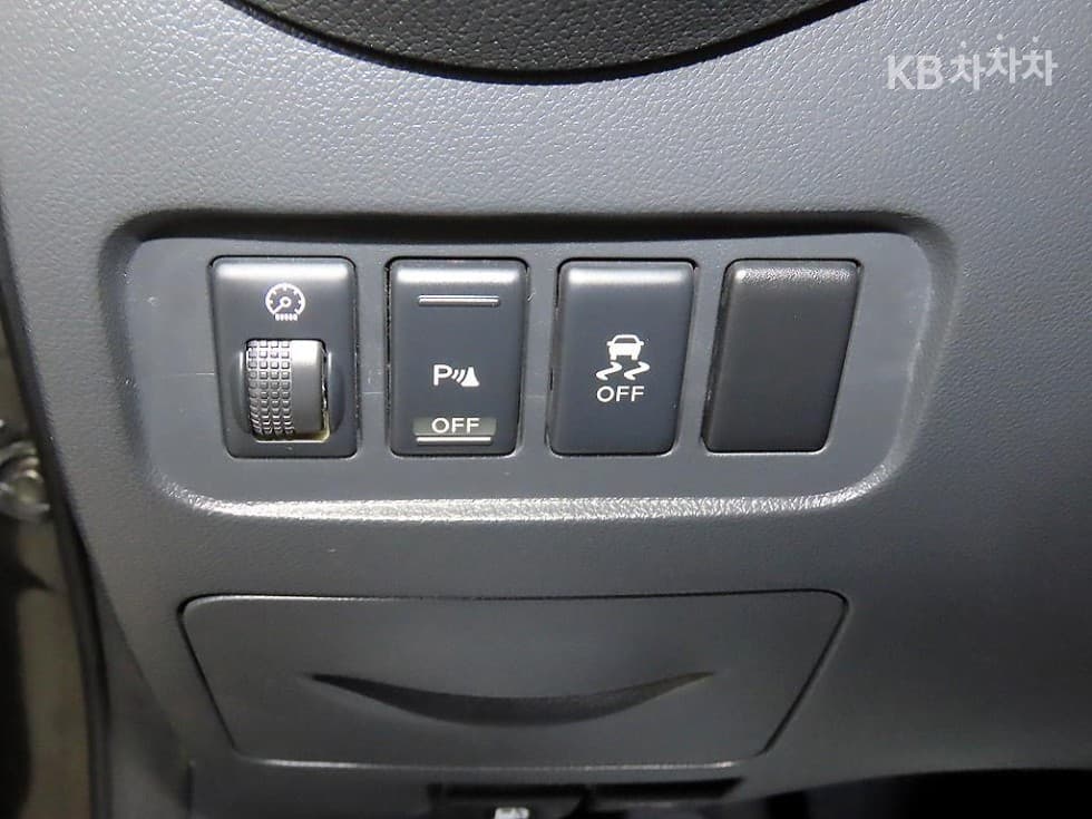 Renault Korea QM5 NEODiesel 2.0 4WD LE Standard - 14