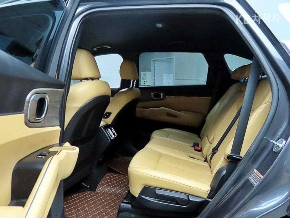 Киа Sorento 4-то поколение2.2 Дизел 2WD Престиж - 17