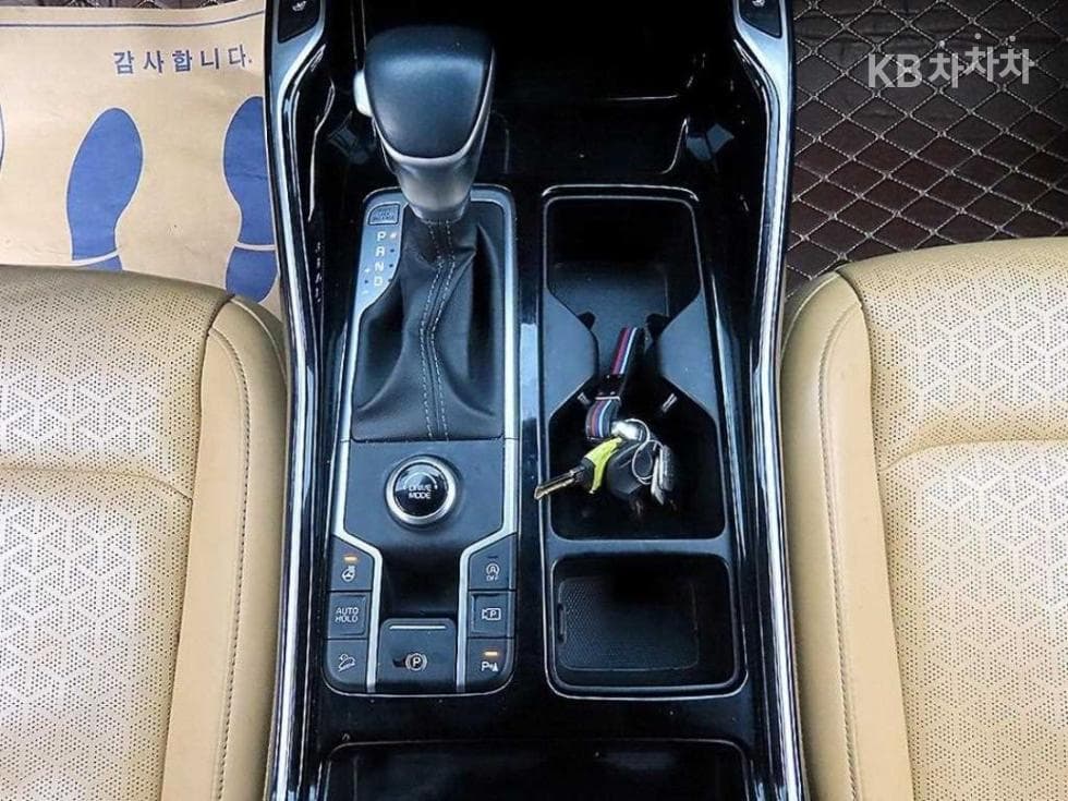 Киа Sorento 4-то поколение2.2 Дизел 2WD Престиж - 12