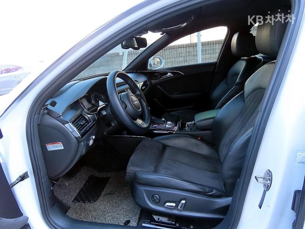 Audi NEW A640 Turbo Diesel Injection 콰트로 Premium C7 - 5