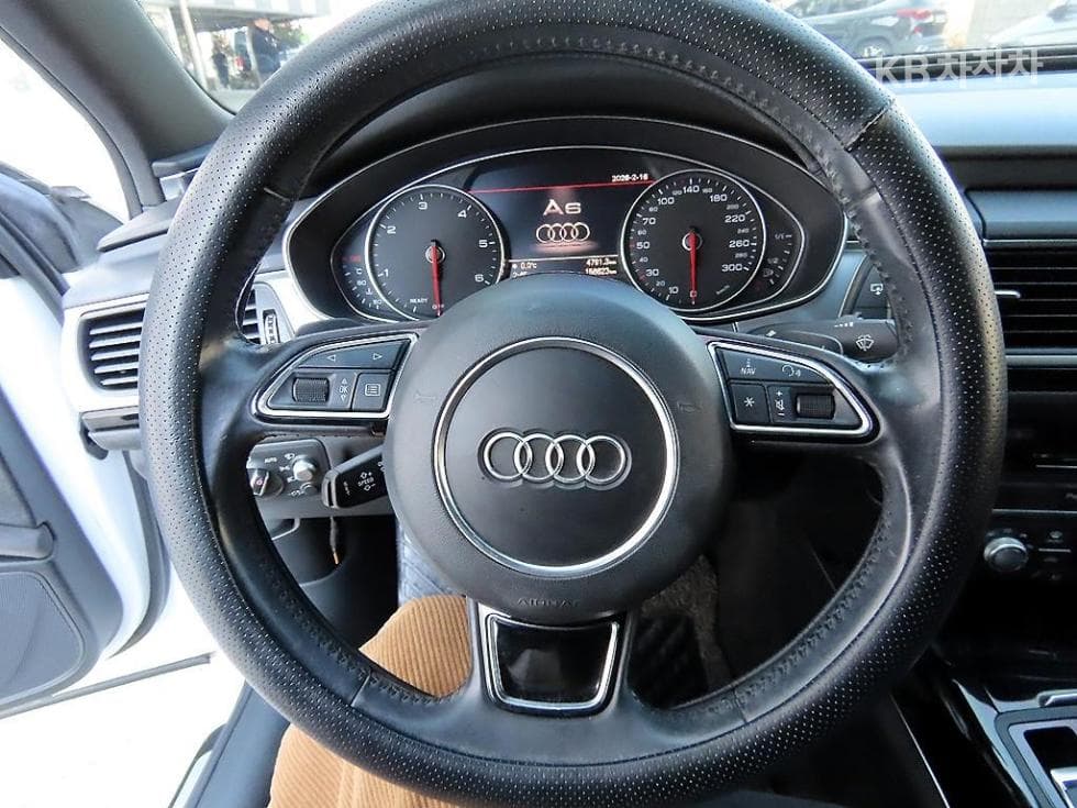 Audi NEW A640 Turbo Diesel Injection 콰트로 Premium C7 - 8