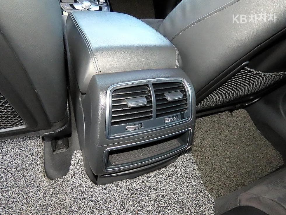Audi NEW A640 Turbo Diesel Injection 콰트로 Premium C7 - 16