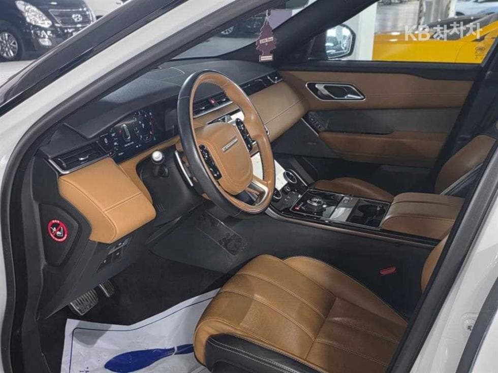 Land Rover Range Rover 벨라3.0 D300 R-Dynamic HSE - 7